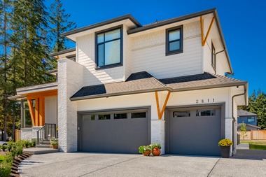 Redmond Garage Doors Near Me